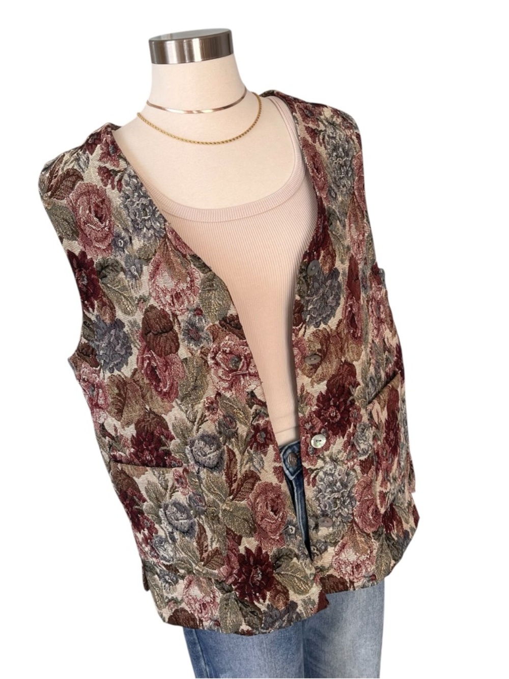 Vintage 90s Appleseed's floral tapestry vest 16